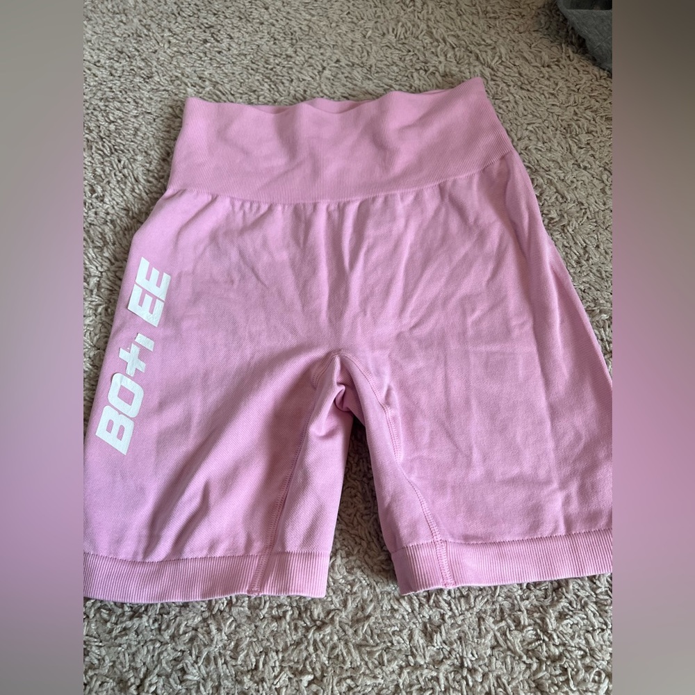 Bo +Tee workout shorts size small